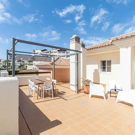 116 - Penthouse With Views And Pool, 5min Away From Golf Course! * Benalmádena