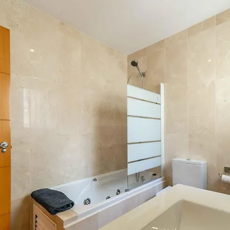 Apartamento 116 - Penthouse With Views And Pool, 5min Away From Golf Course! *